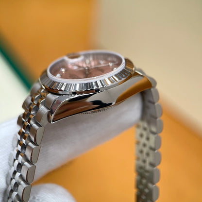 M - Watch