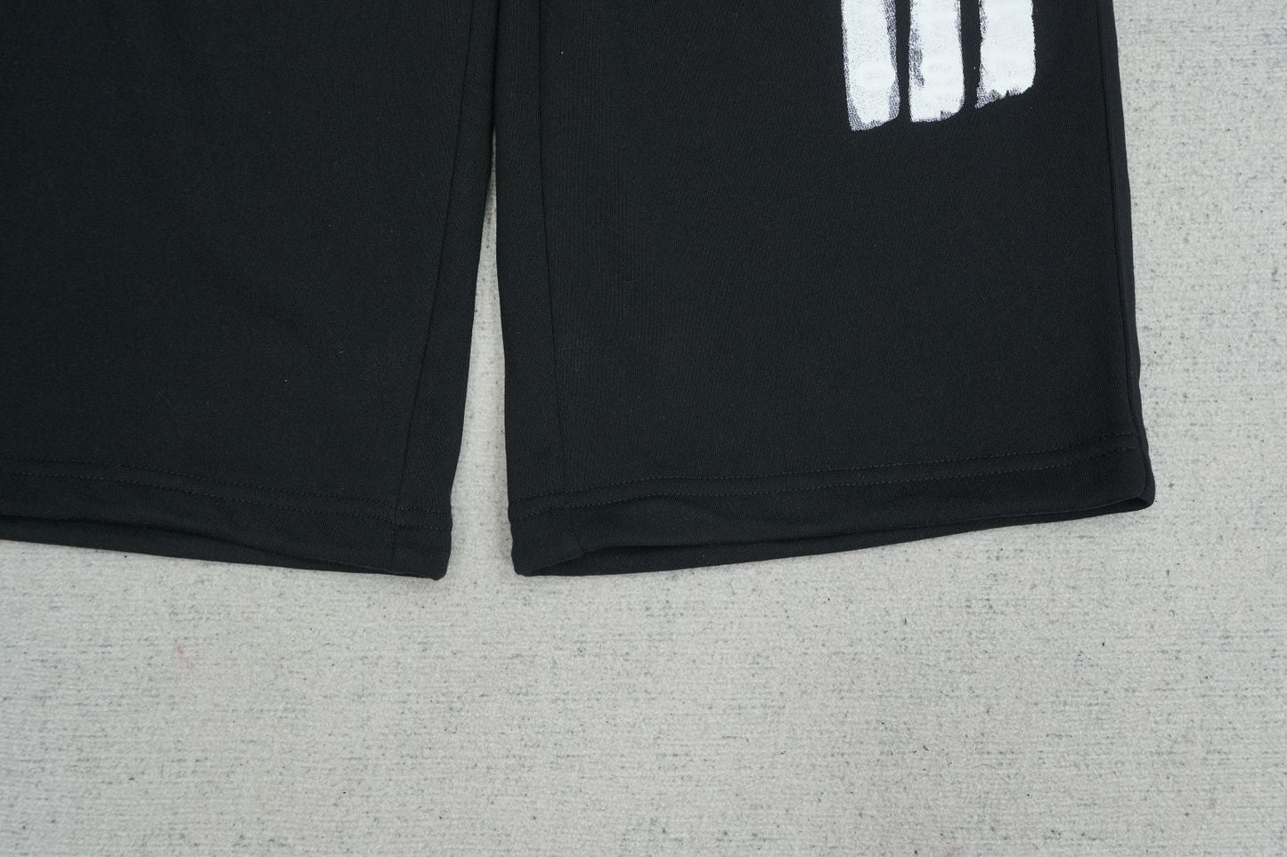 M - SWEATPANTS