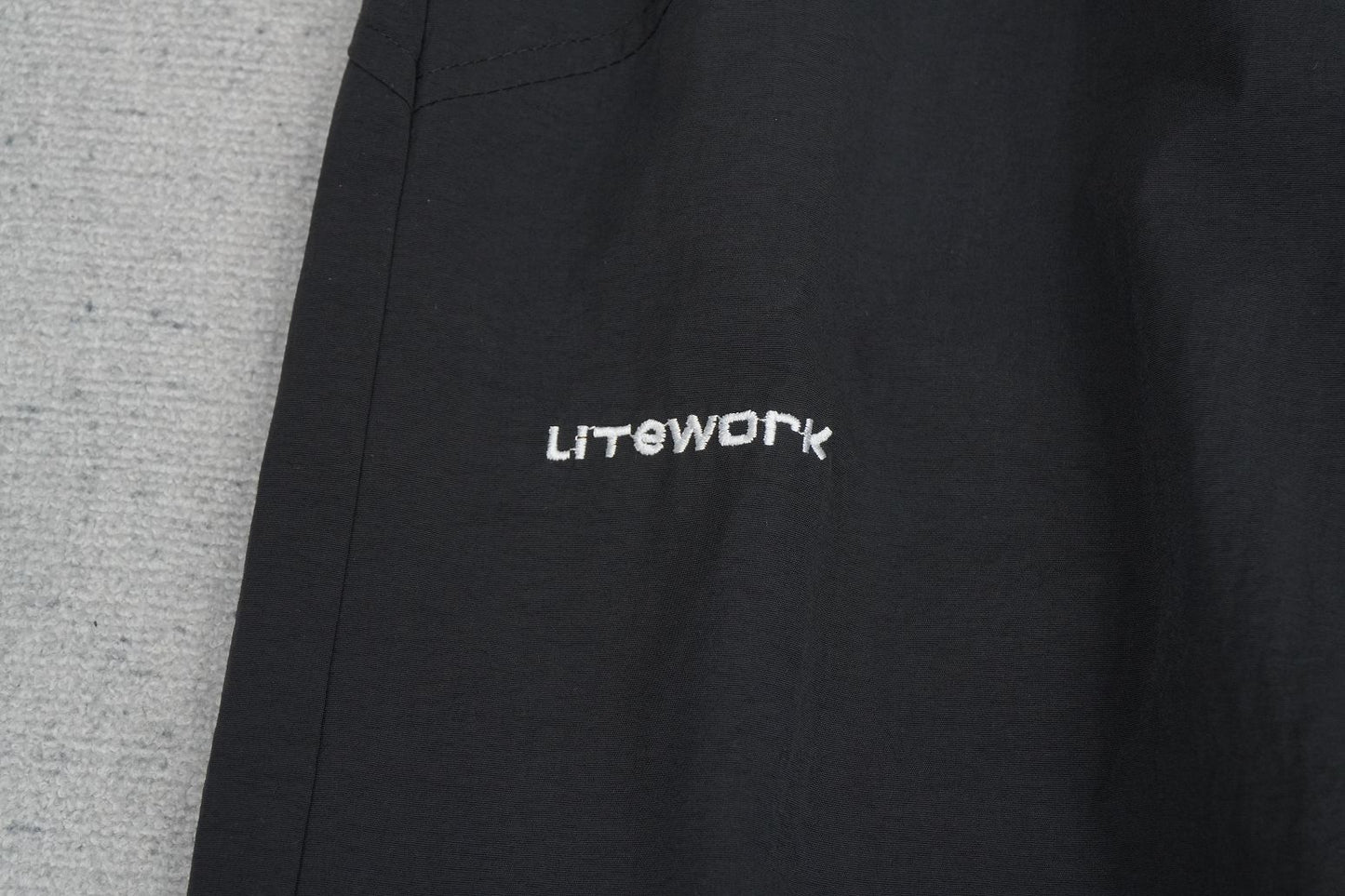 C - SWEATPANTS
