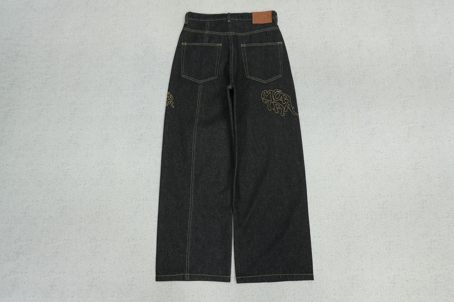 M - JEANS