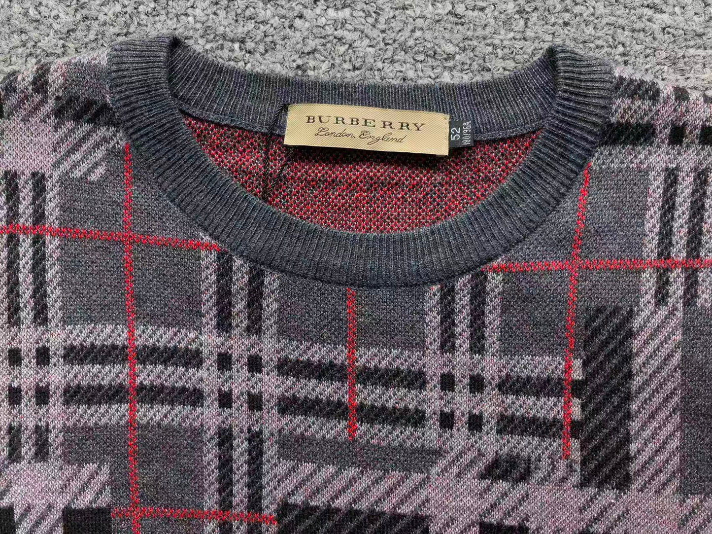 B - SWEATER