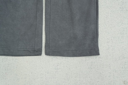 F - SWEATPANTS