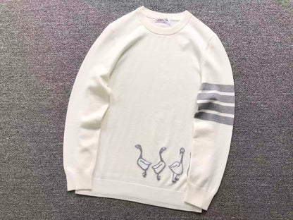 T - SWEATER