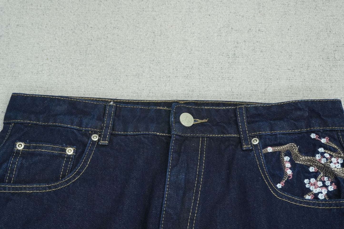 D - JEANS
