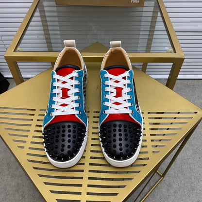 C - SNEAKERS