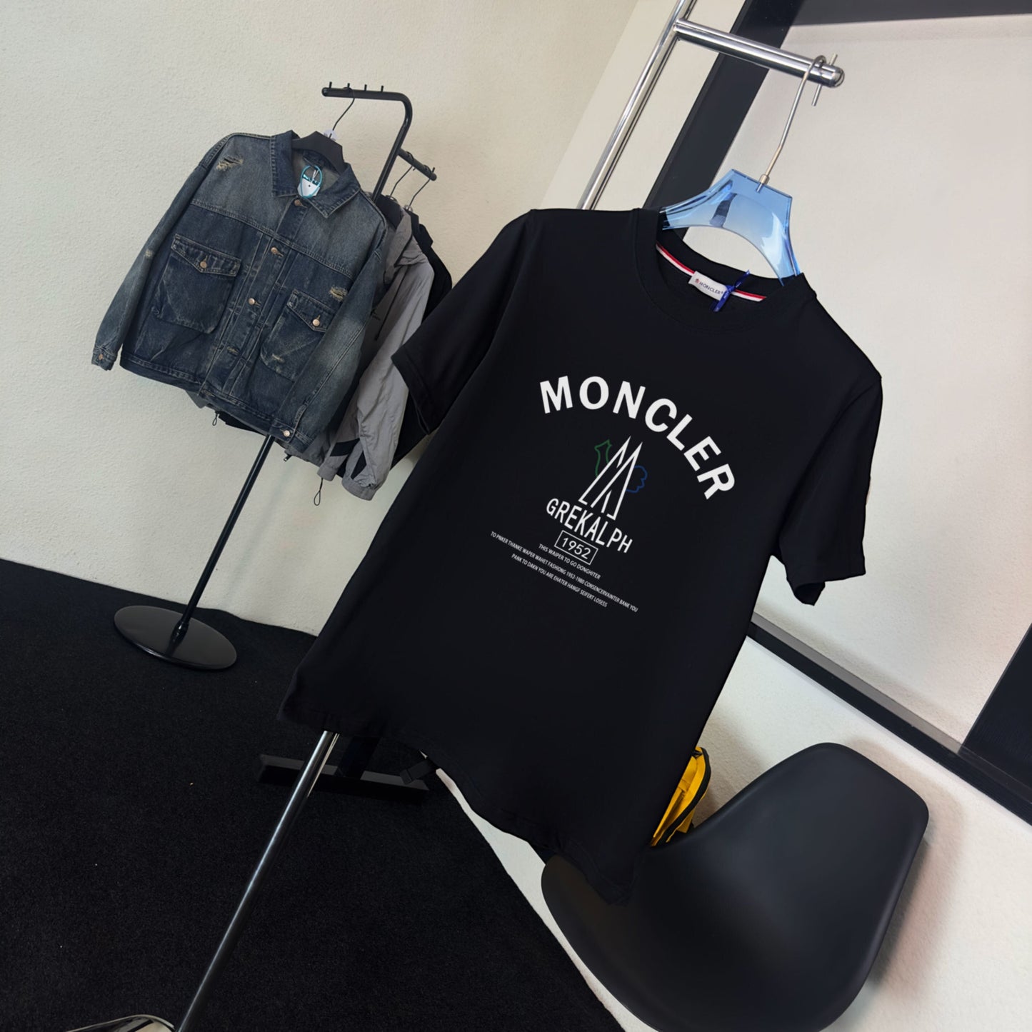 M - TSHIRT