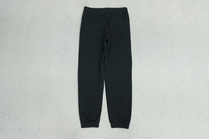C - SWEATPANTS