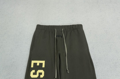 F - SWEATPANTS