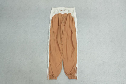 S - SWEATPANTS