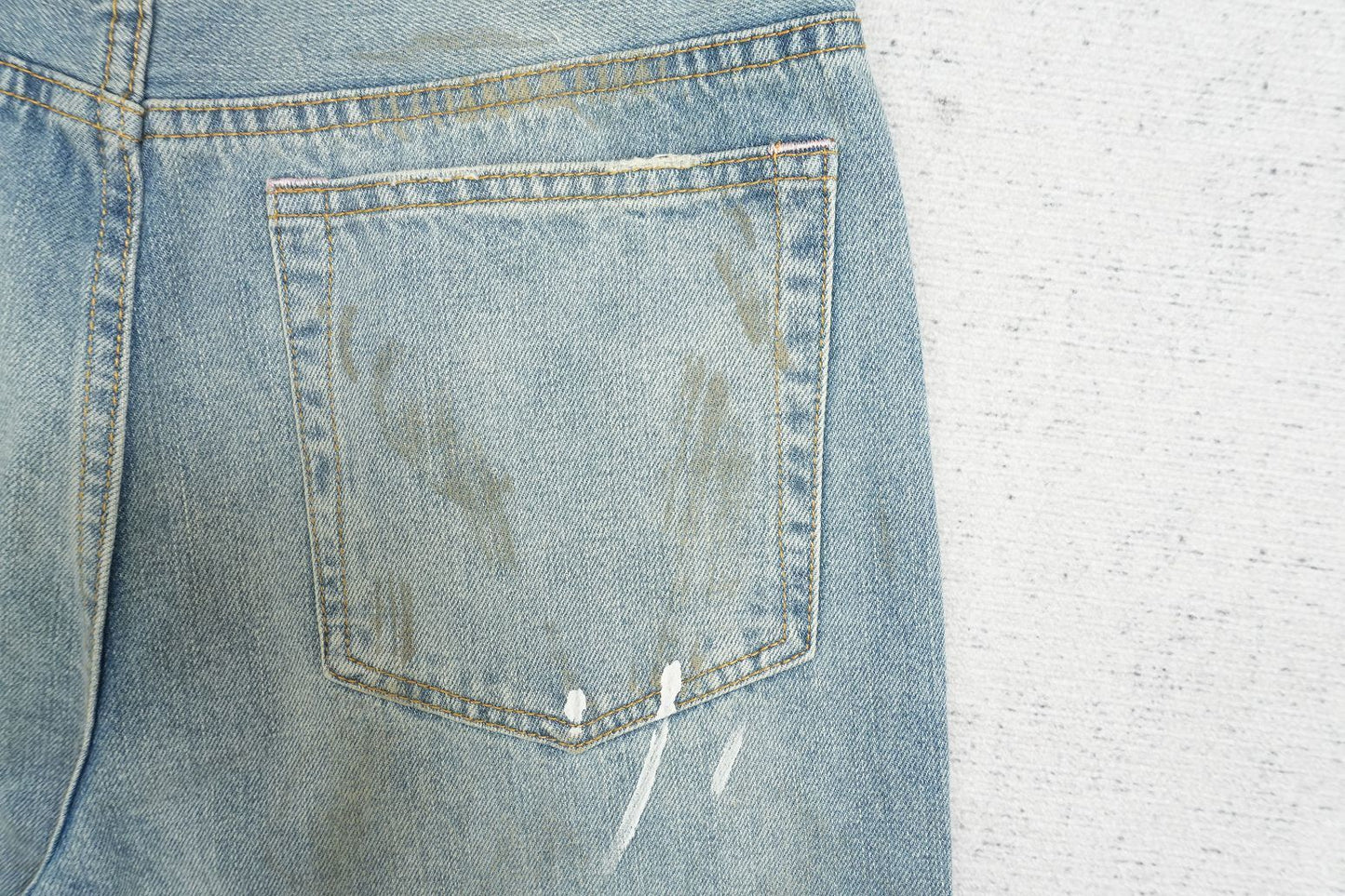 A - JEANS