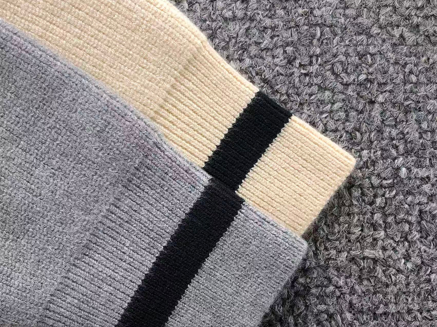 GG - SWEATER