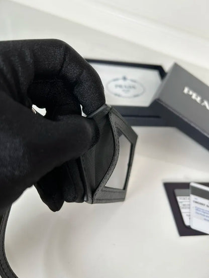 P - CARD HOLDER