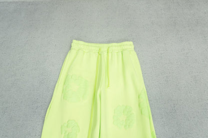 D - SWEATPANTS