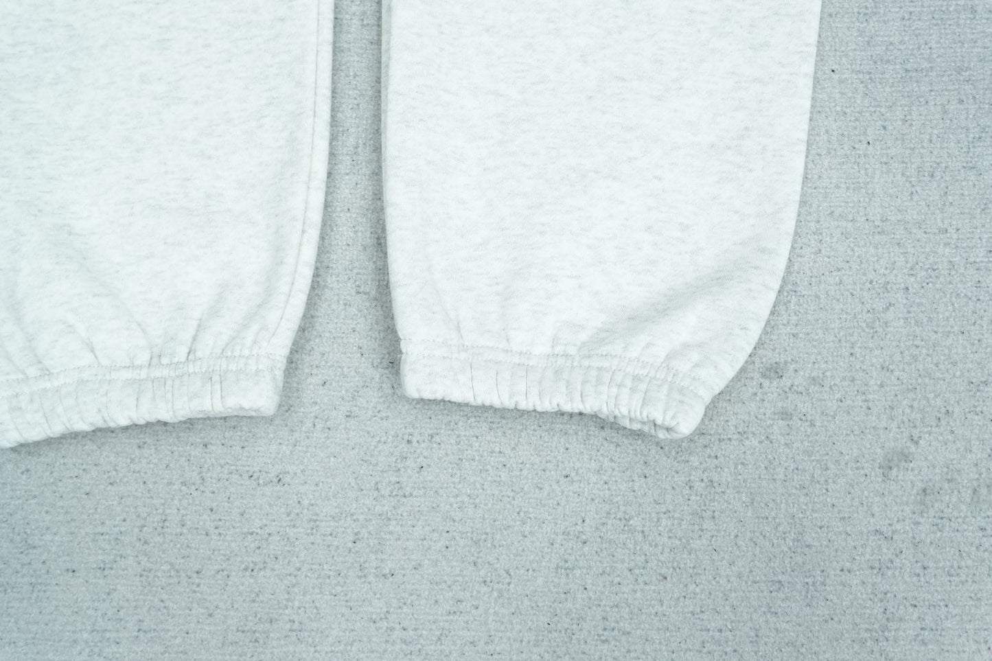 F - SWEATPANTS