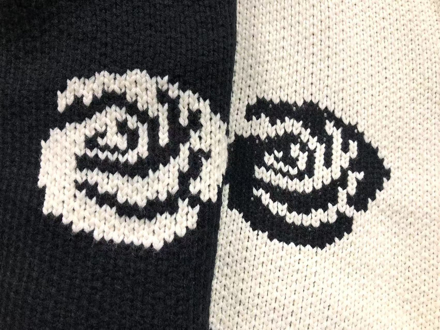 O - SWEATER