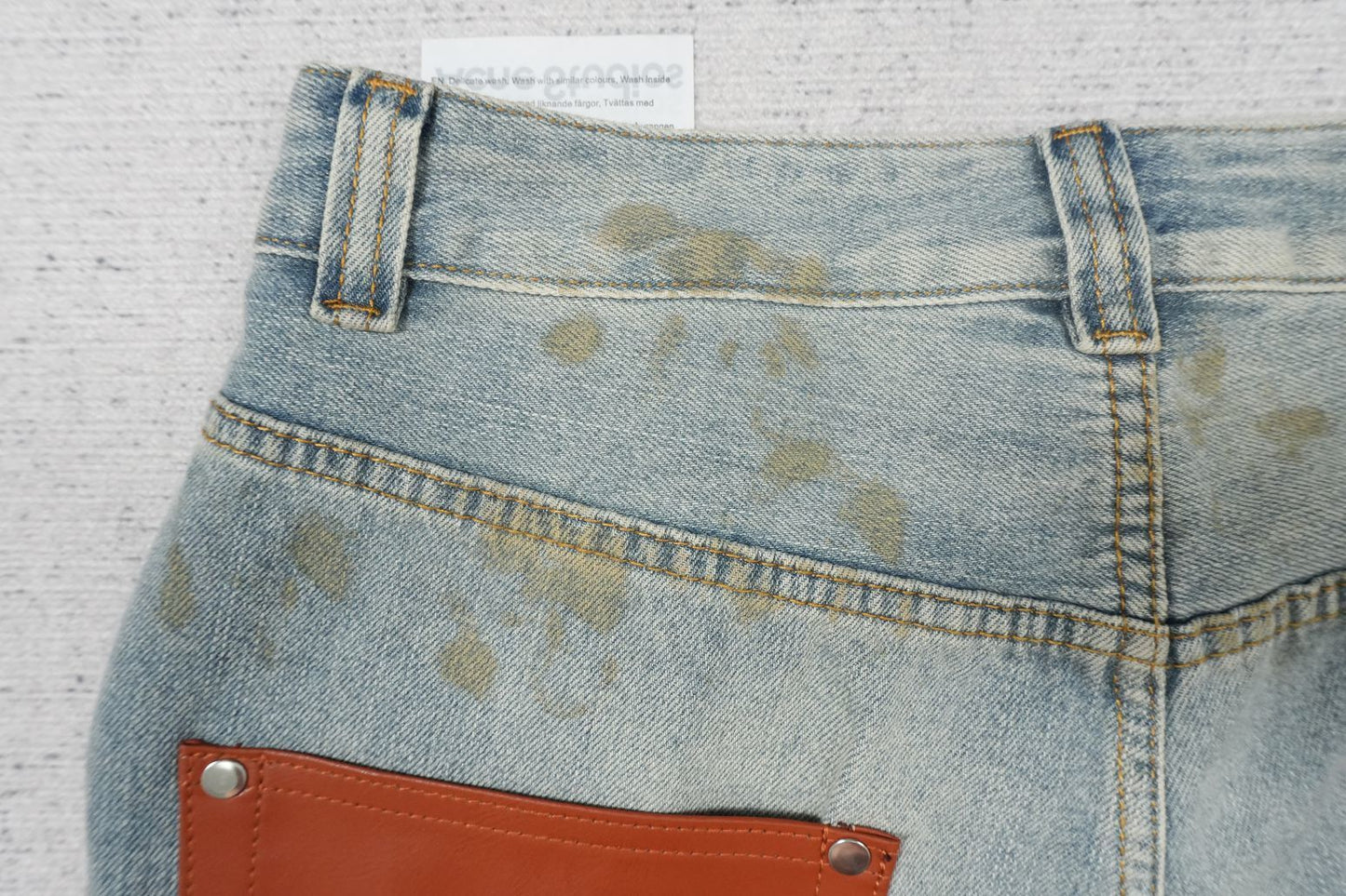 A - JEANS