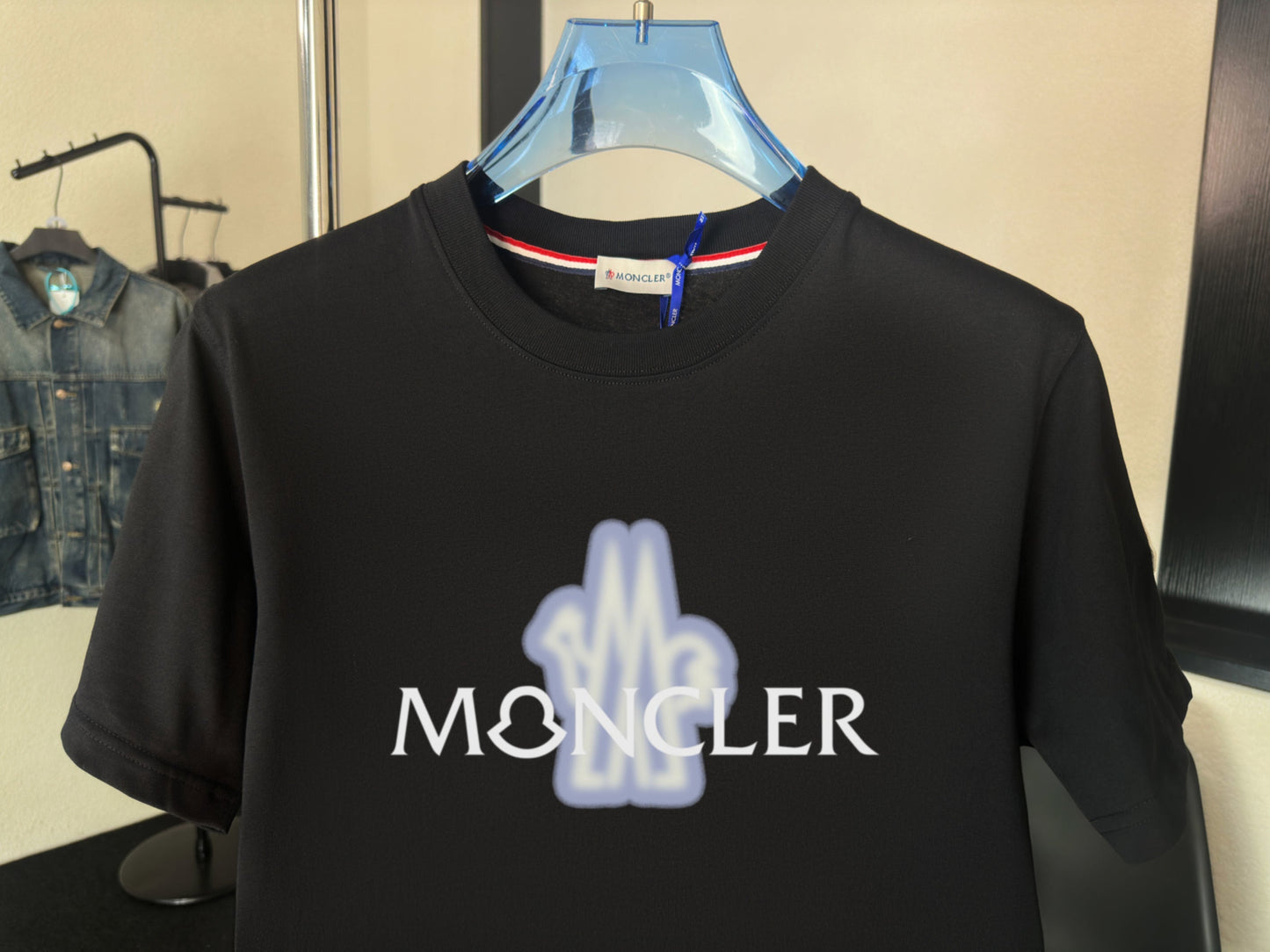 M - TSHIRT