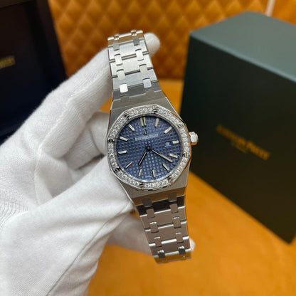 P - Watch