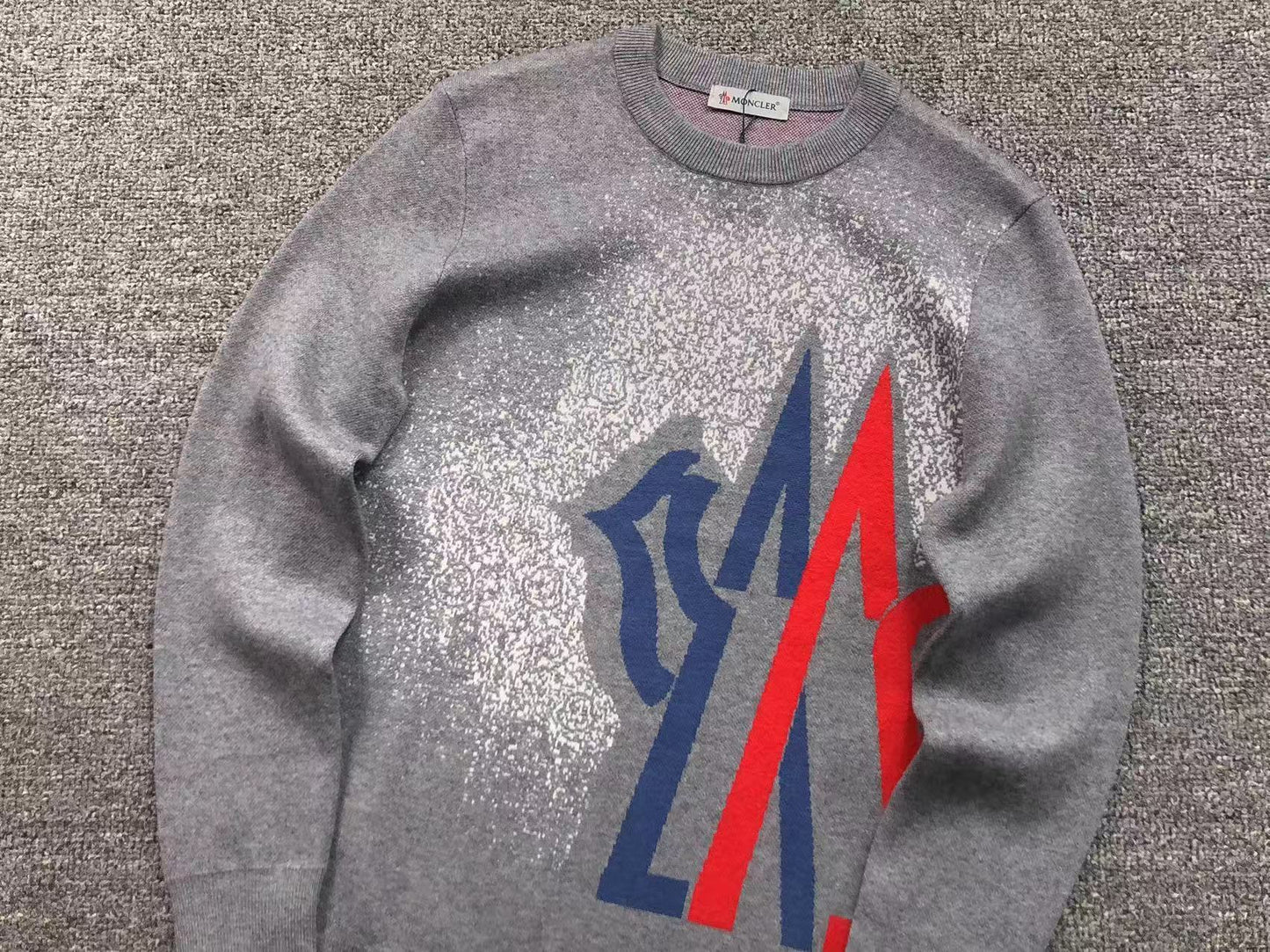 M - SWEATER