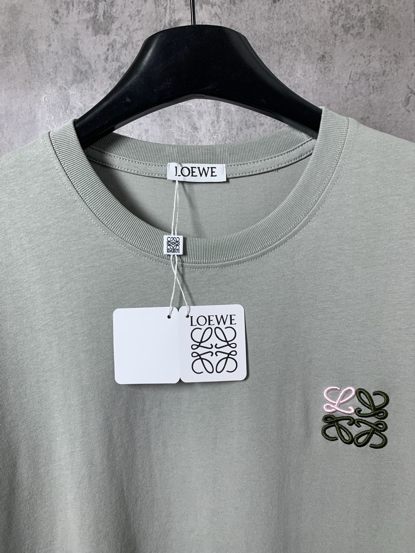 L - TSHIRT