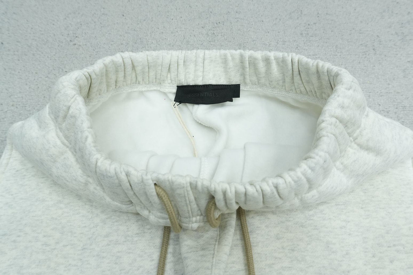F - SWEATPANTS
