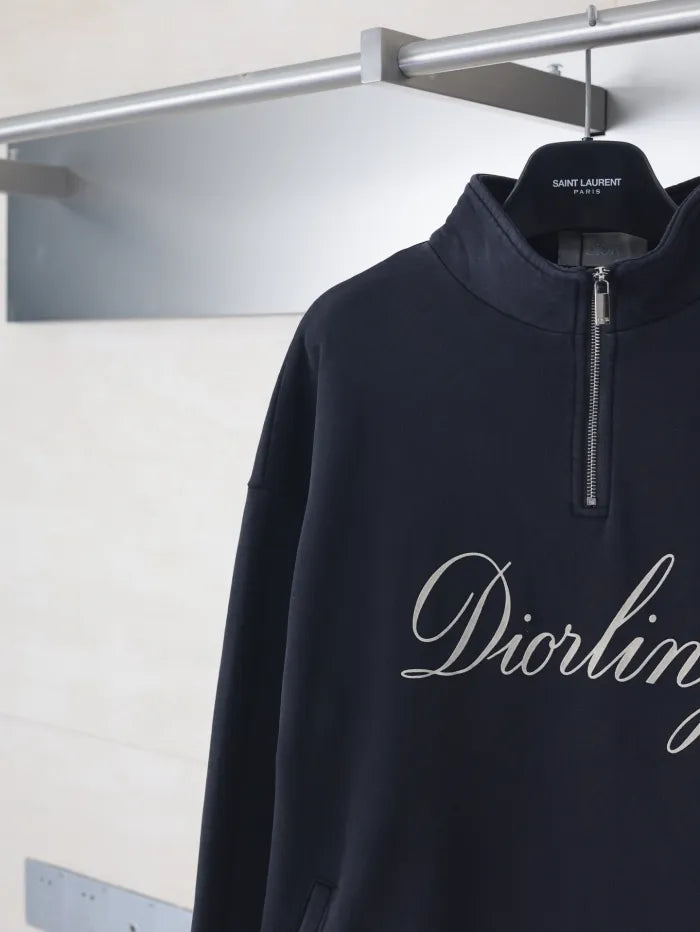 D - SWEATER
