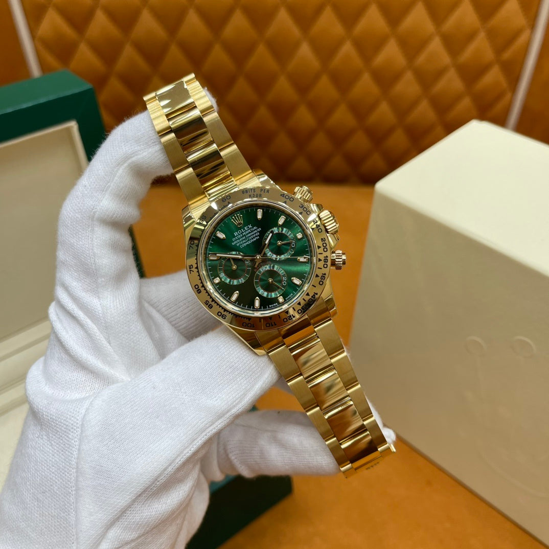 M - Watch