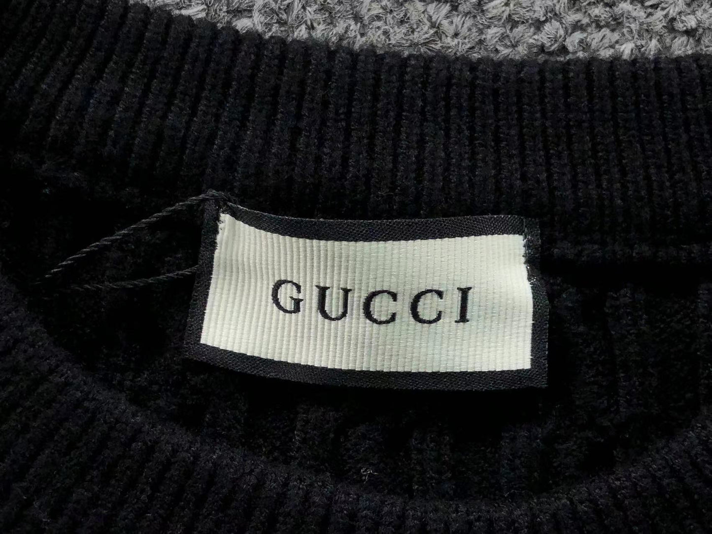 GG - SWEATER