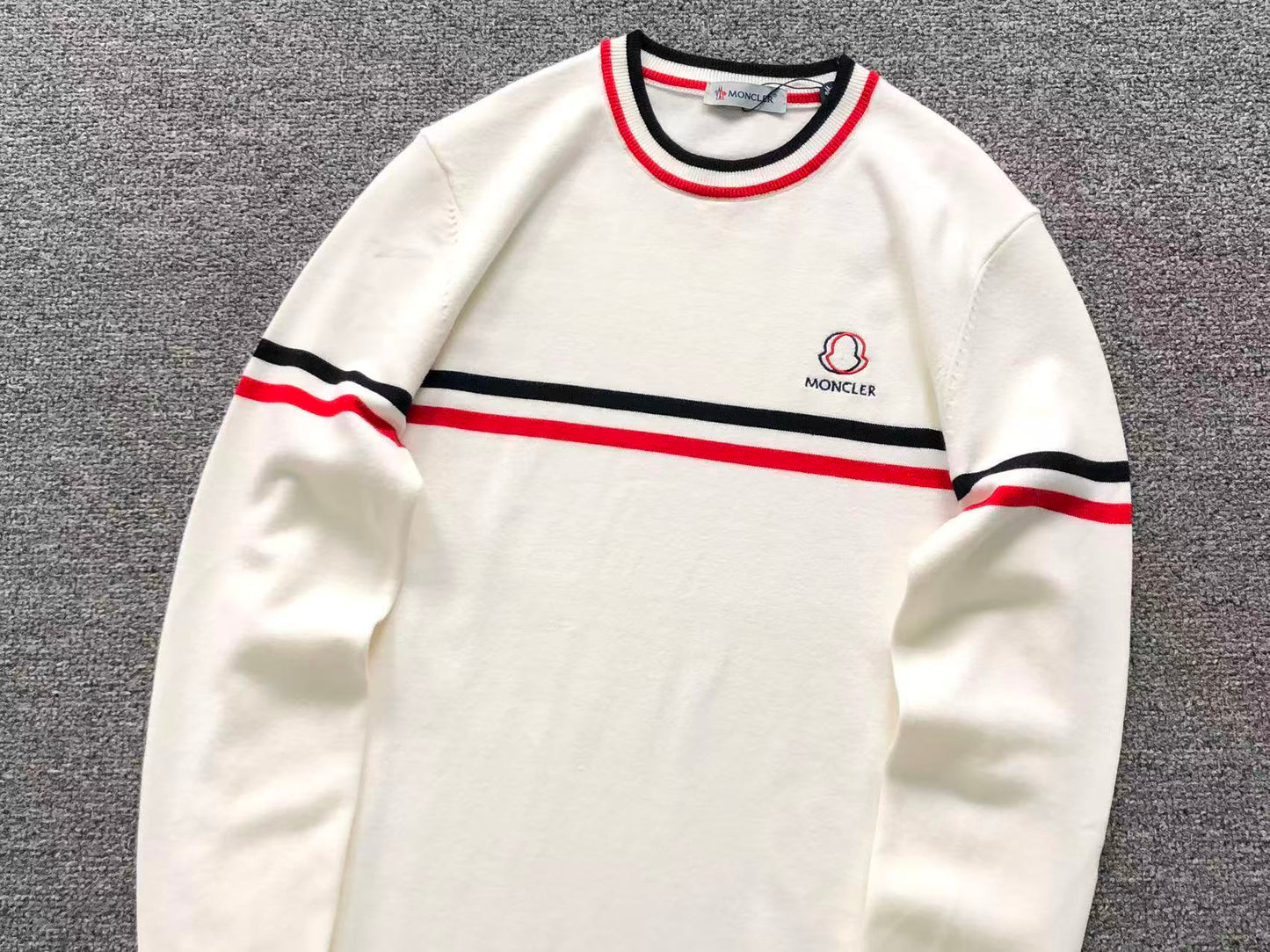 M - SWEATER
