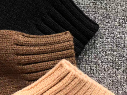U - SWEATER