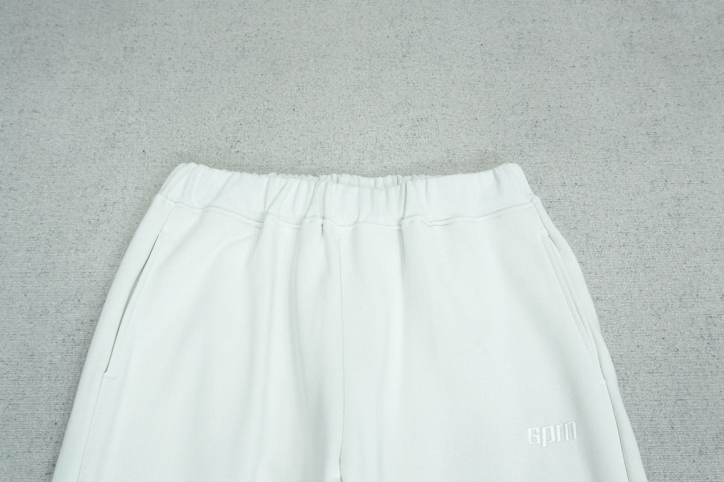 6PM - SWEATPANTS
