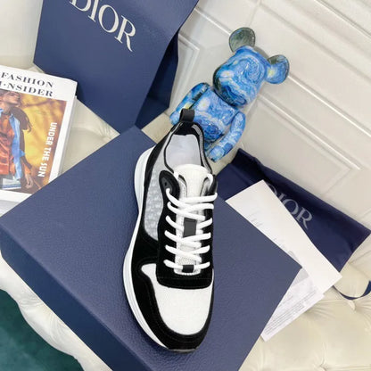 D - SNEAKERS