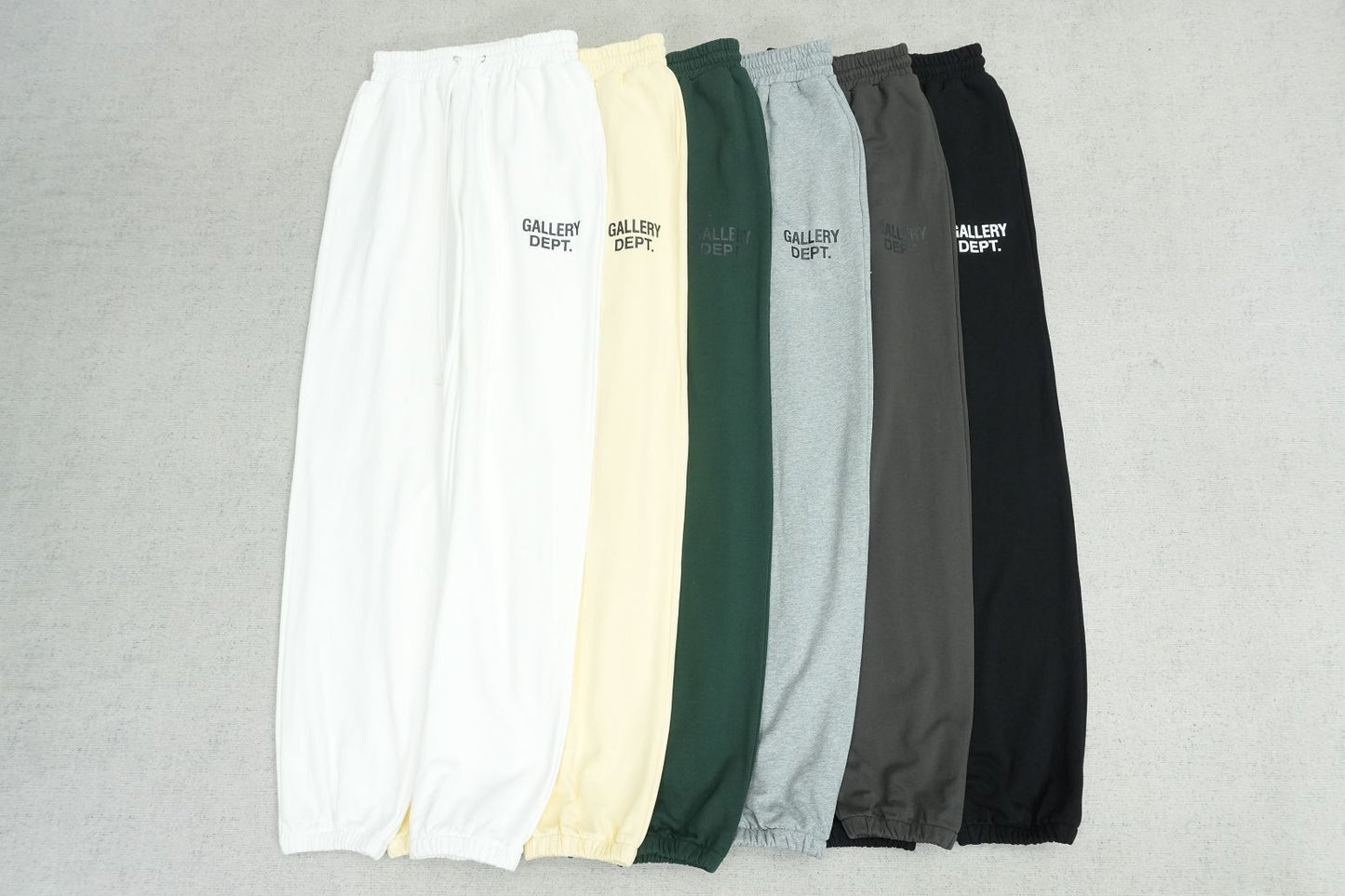 G - SWEATPANTS