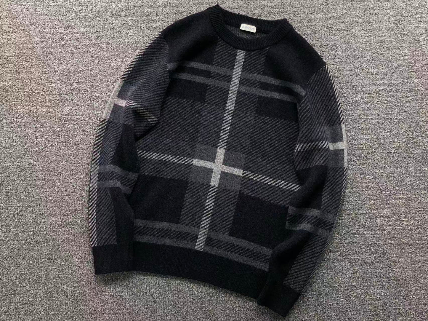 B - SWEATER