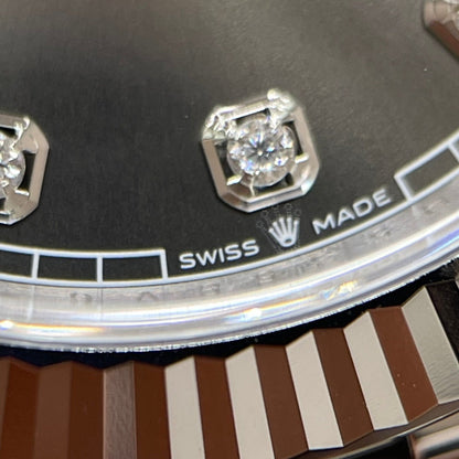 M - Watch