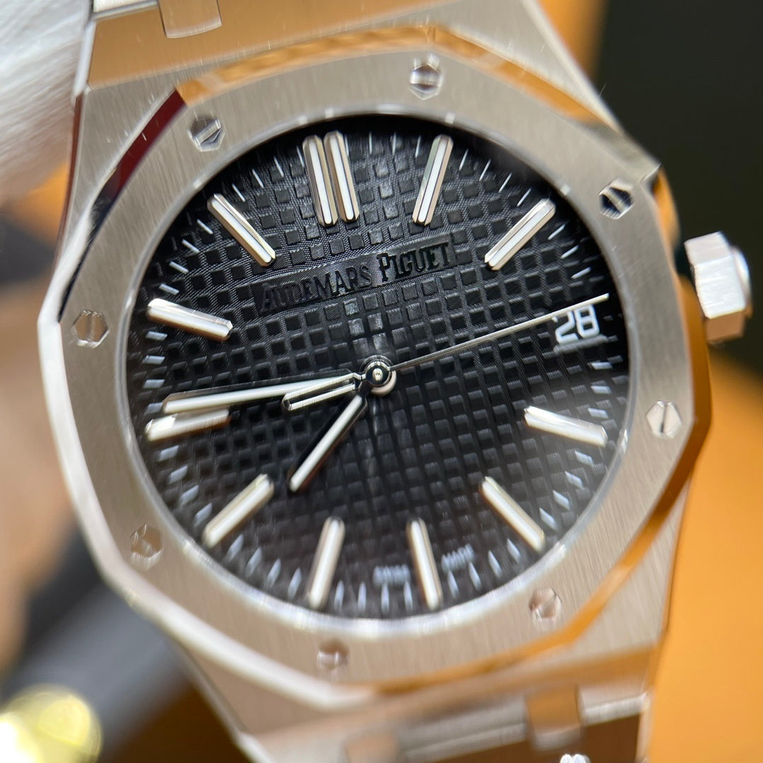 P - Watch