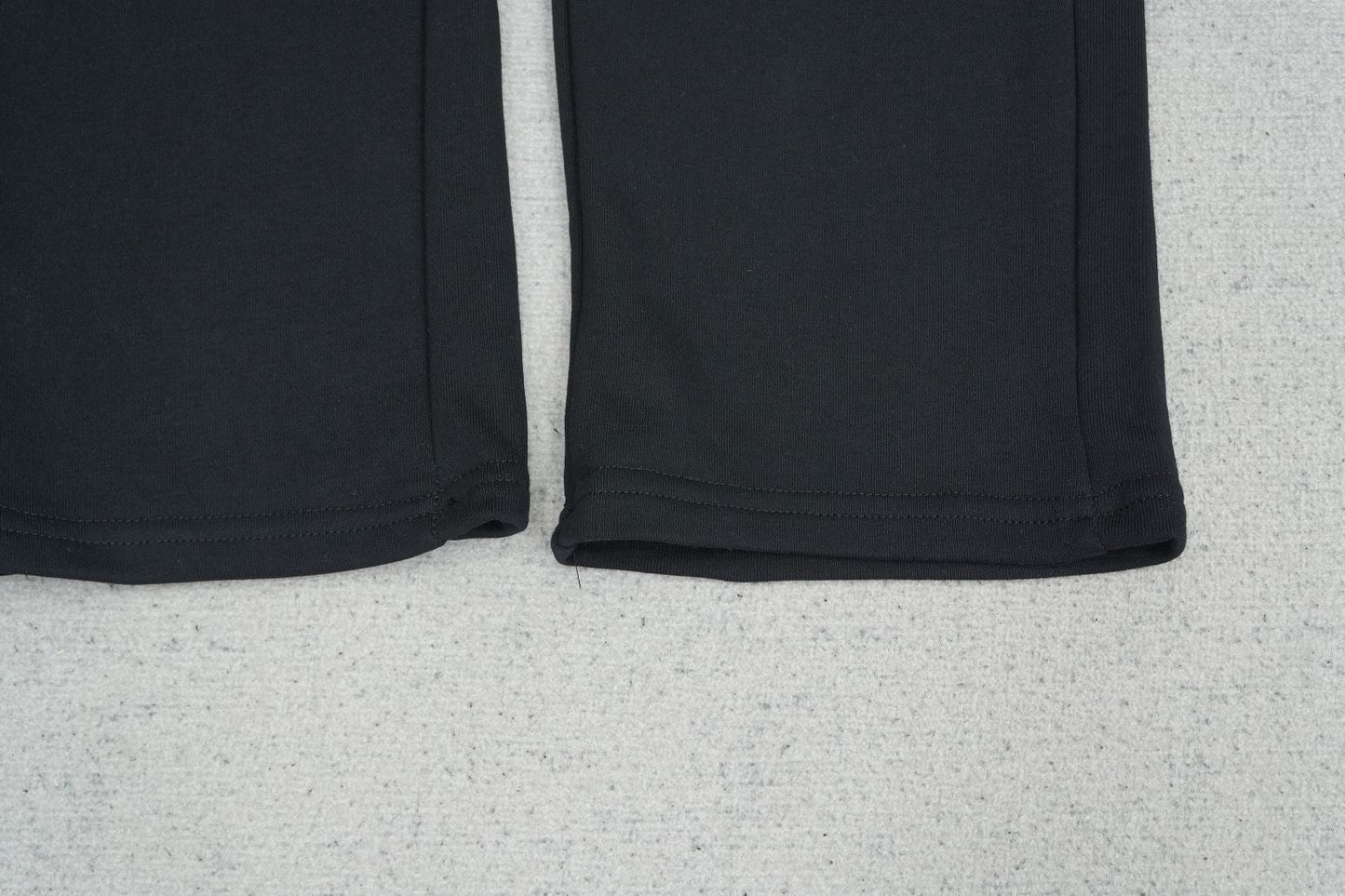 C - SWEATPANTS
