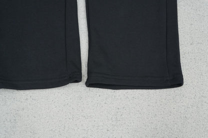 C - SWEATPANTS