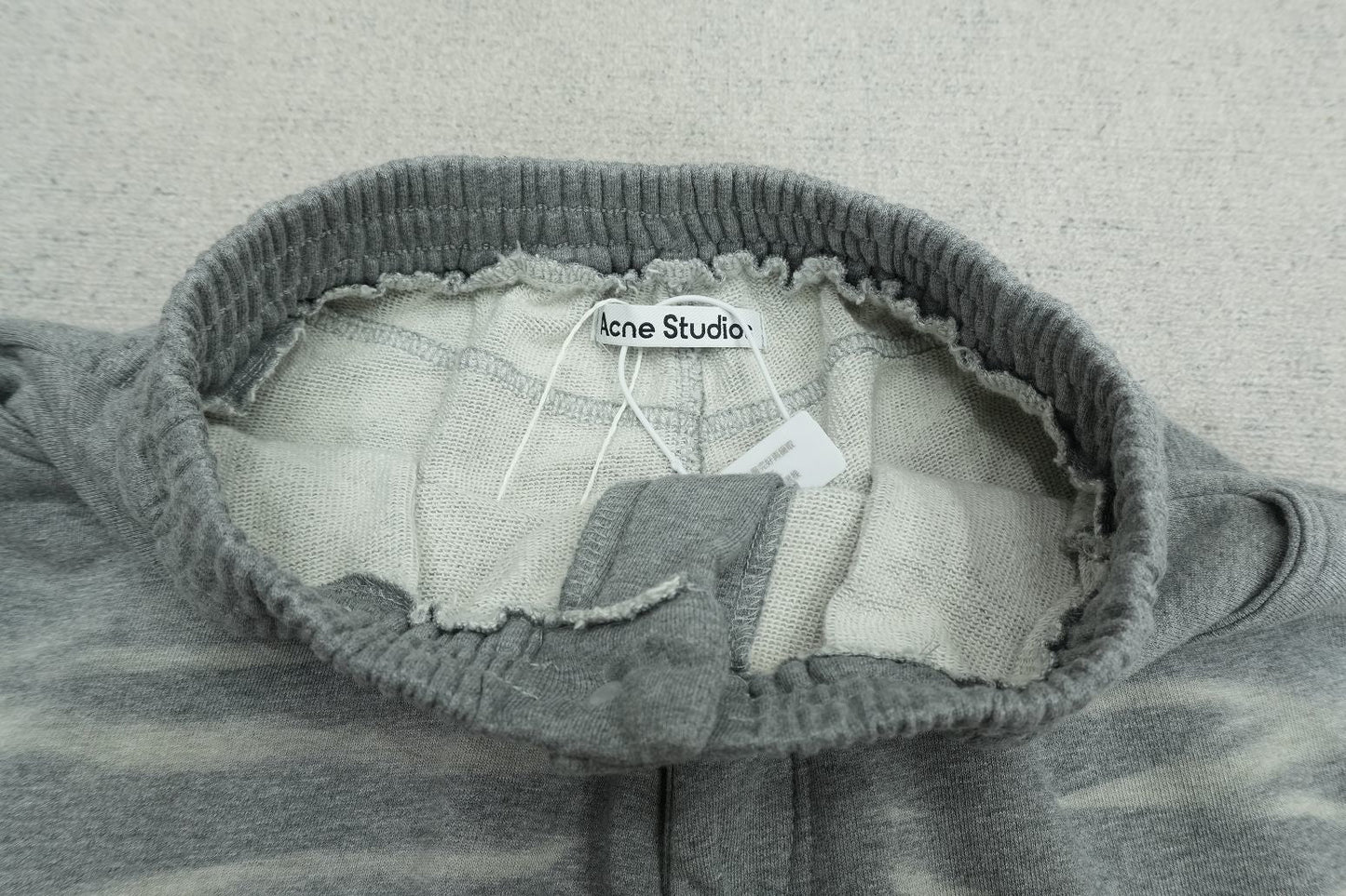 A - JEANS