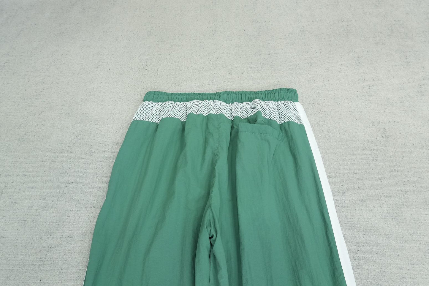C - SWEATPANTS
