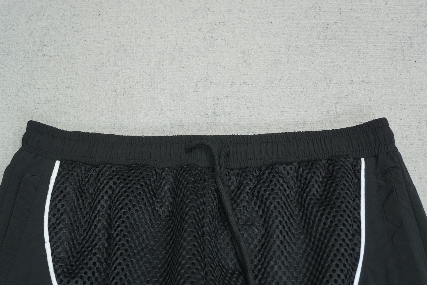 C - SWEATPANTS