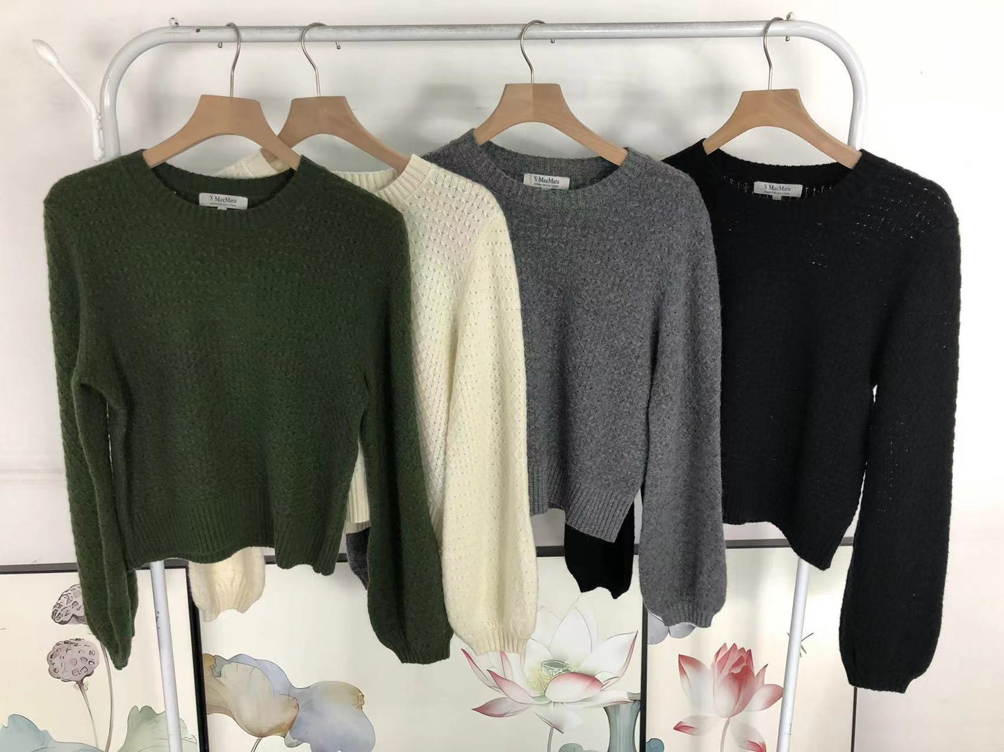 M - SWEATER