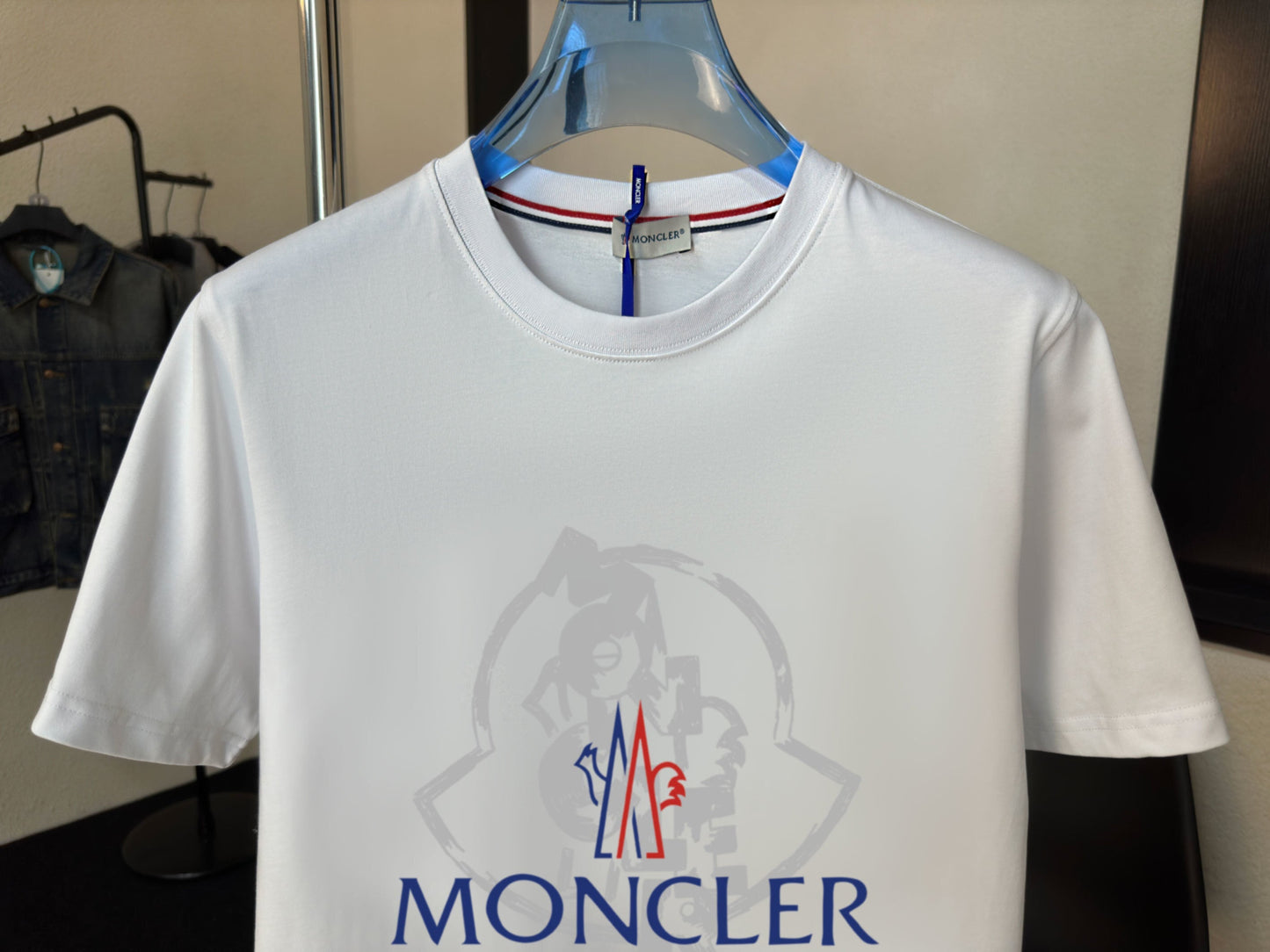 M - TSHIRT