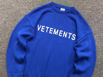 V - SWEATER