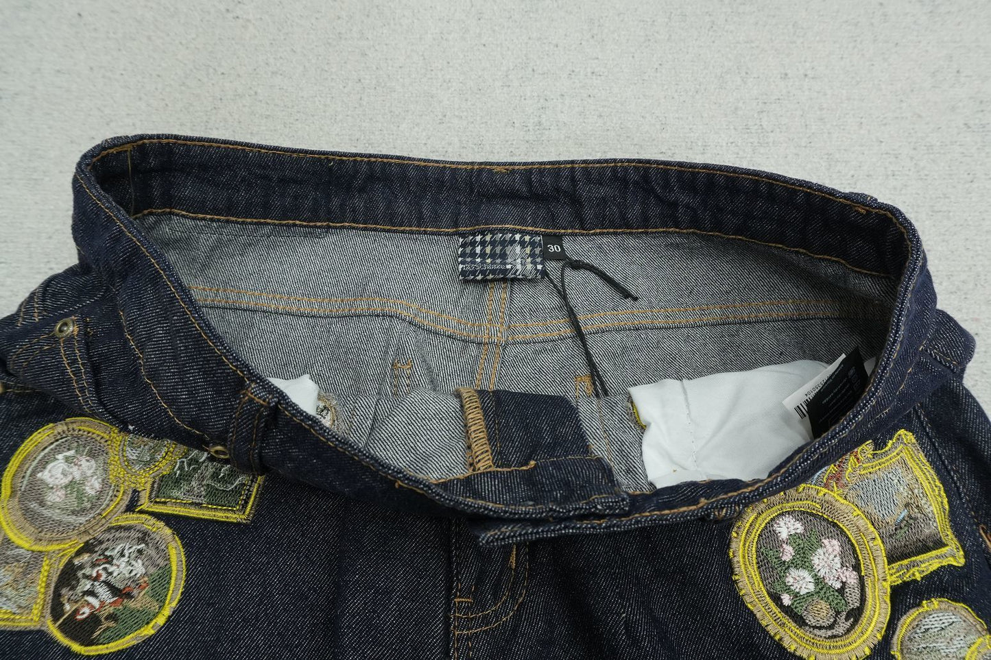 D - JEANS