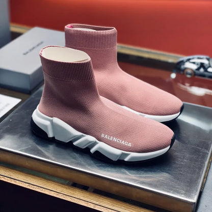 B - SNEAKERS