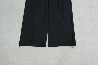 M - SWEATPANTS
