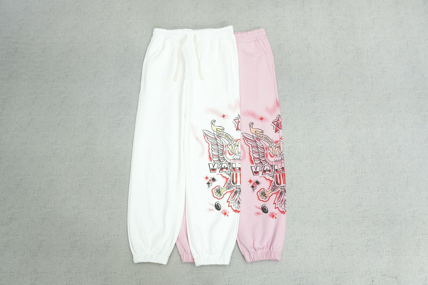 V - SWEATPANTS