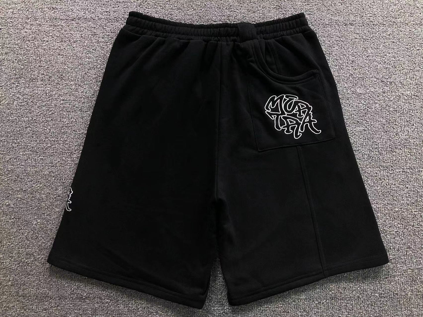 M - SHORTS