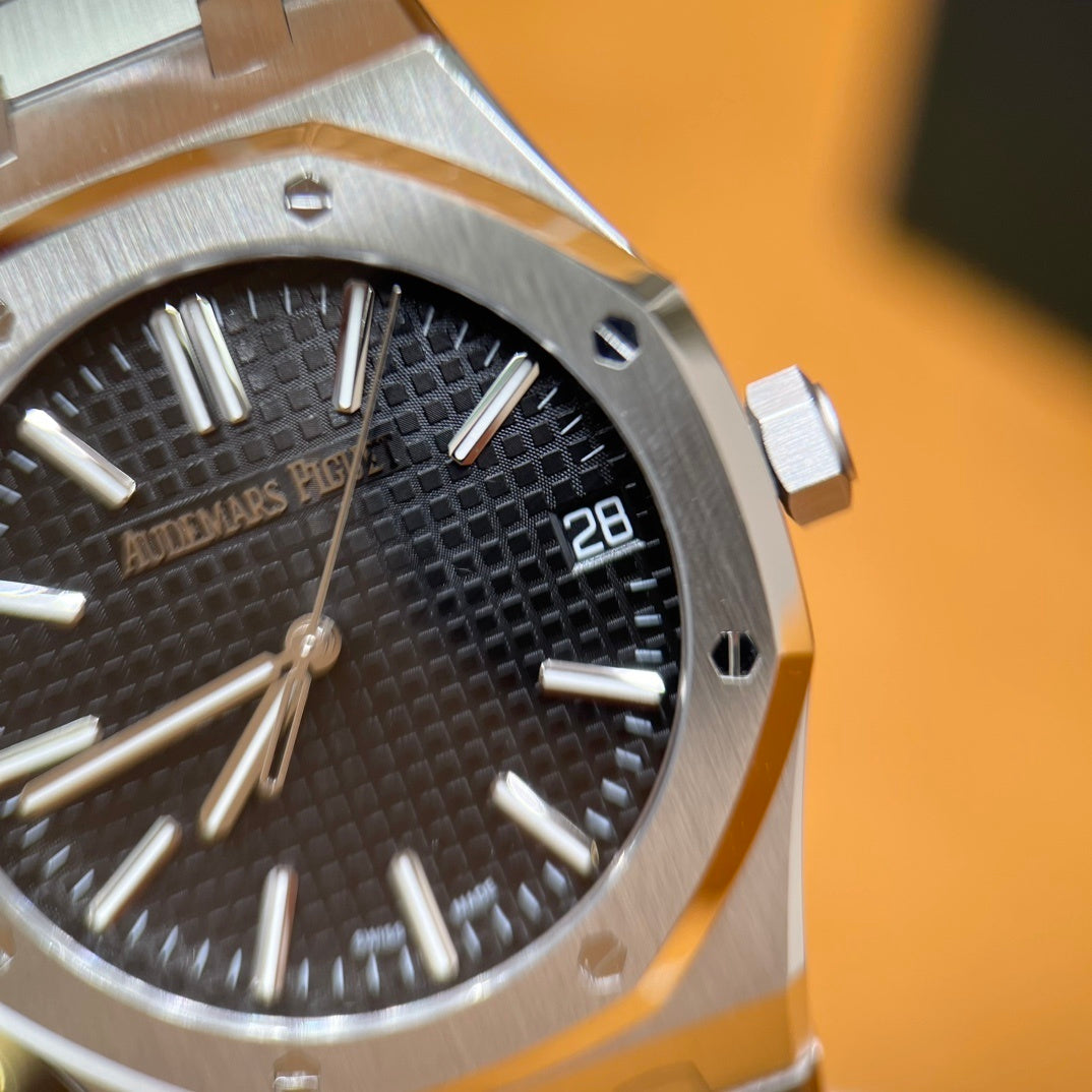 P - Watch